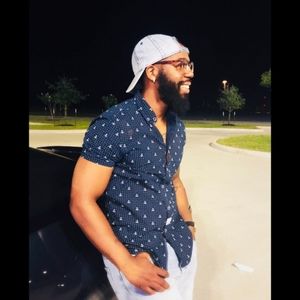 Meet your Posher, Derick